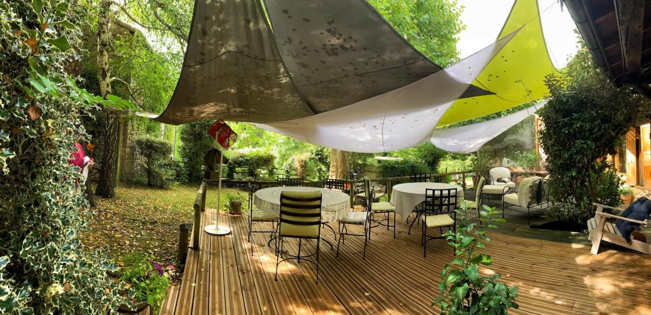 Haras Picard Du Sant Bed and Breakfast Lasserre  Buitenkant foto